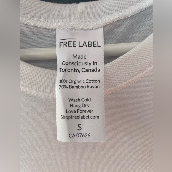 Free Label Betty Tank. Small. - Picture 3 of 4